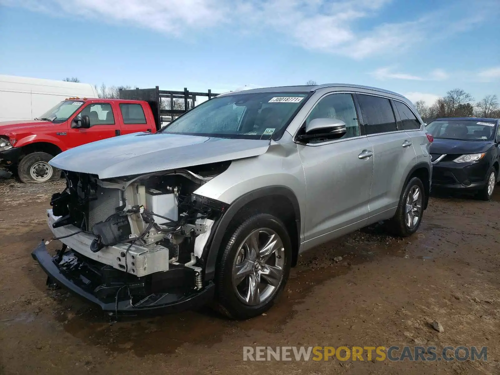 2 Photograph of a damaged car 5TDDZRFH9KS998092 TOYOTA HIGHLANDER 2019