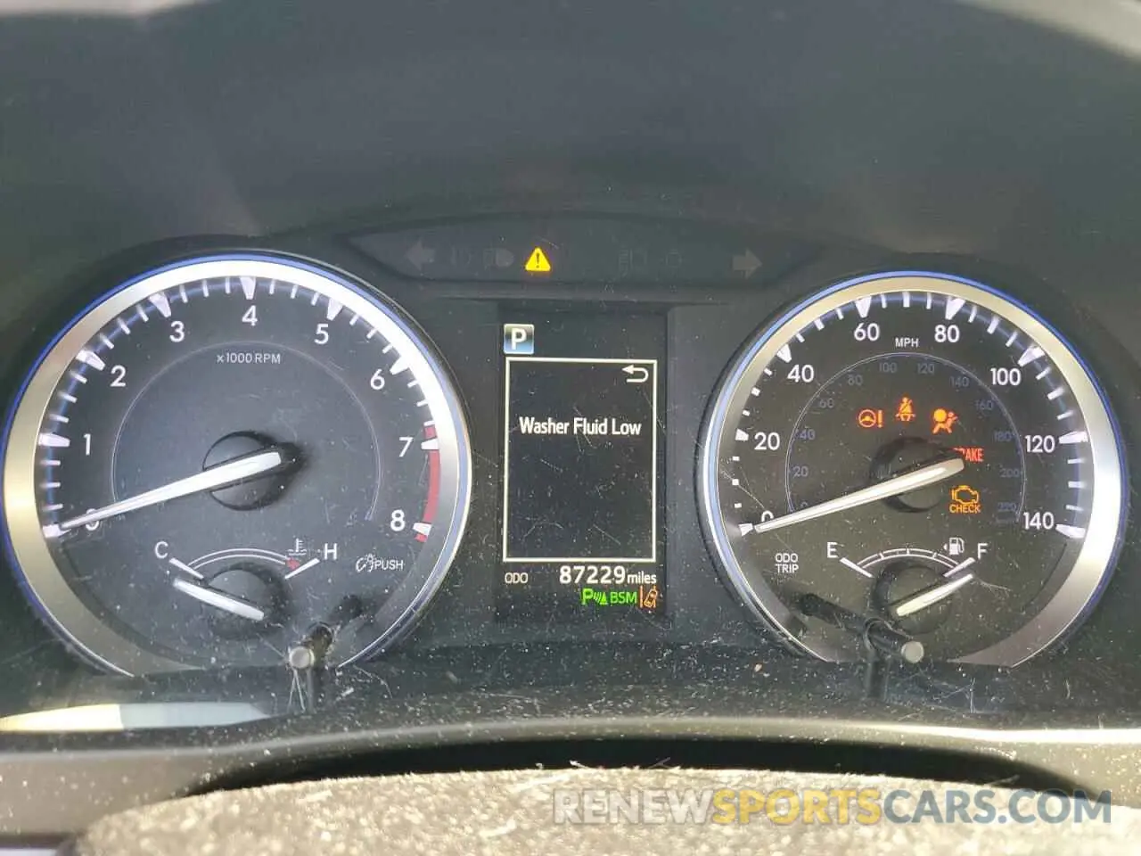 9 Photograph of a damaged car 5TDDZRFHXKS917357 TOYOTA HIGHLANDER 2019