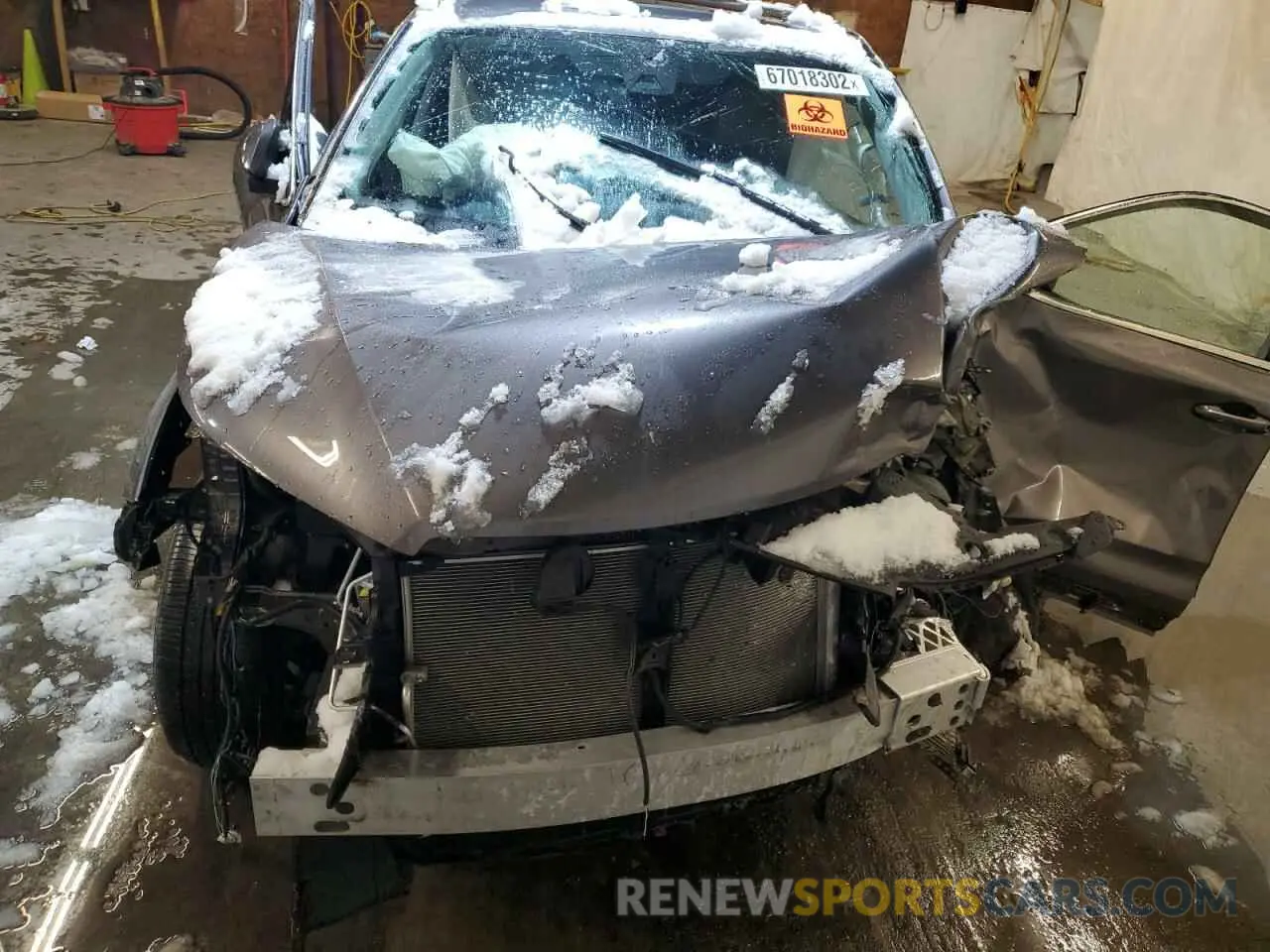 7 Photograph of a damaged car 5TDDZRFHXKS939942 TOYOTA HIGHLANDER 2019