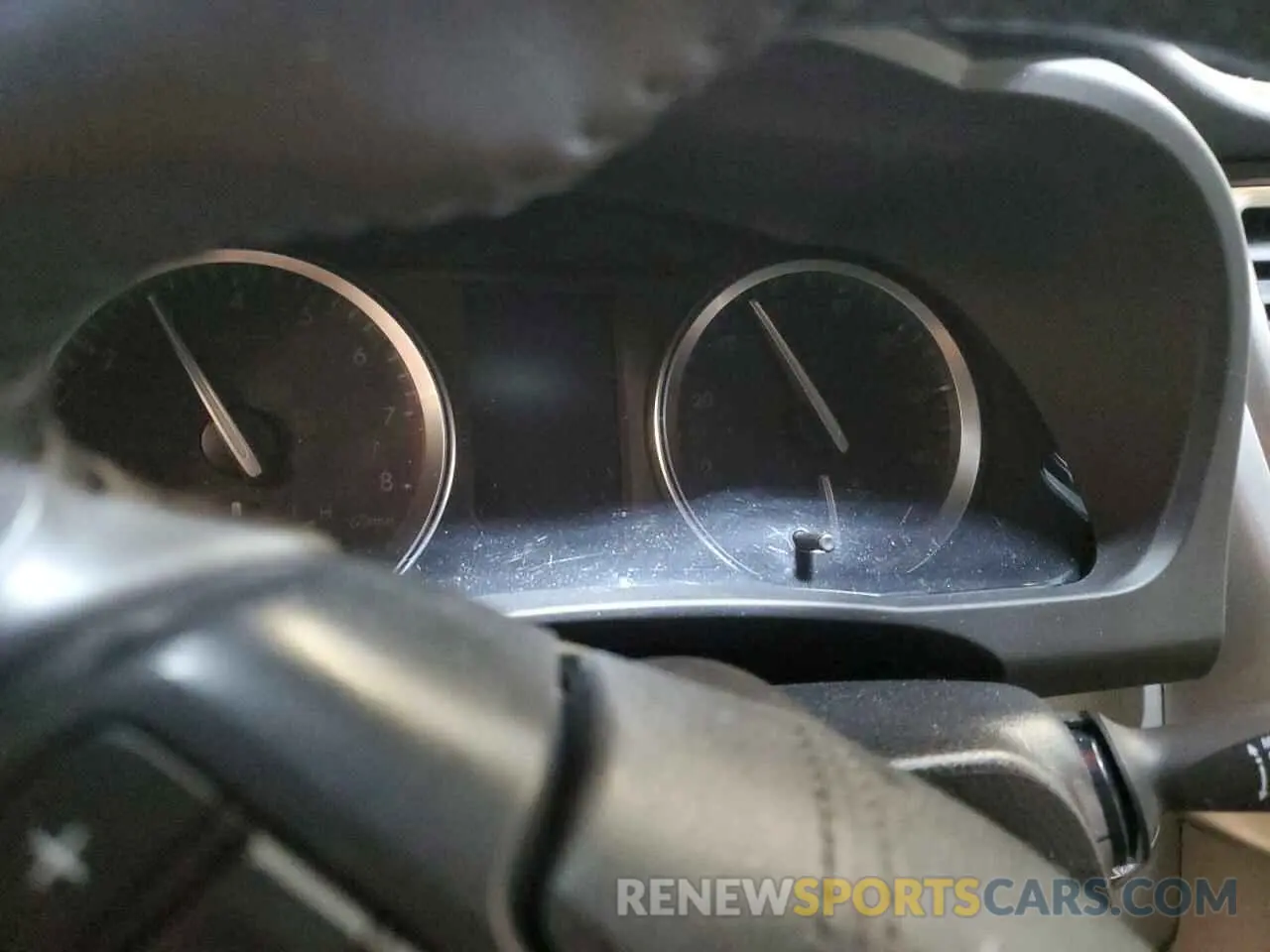 8 Photograph of a damaged car 5TDDZRFHXKS939942 TOYOTA HIGHLANDER 2019