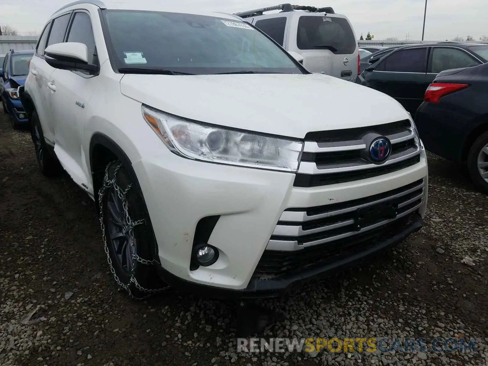 1 Photograph of a damaged car 5TDJGRFH2KS055034 TOYOTA HIGHLANDER 2019