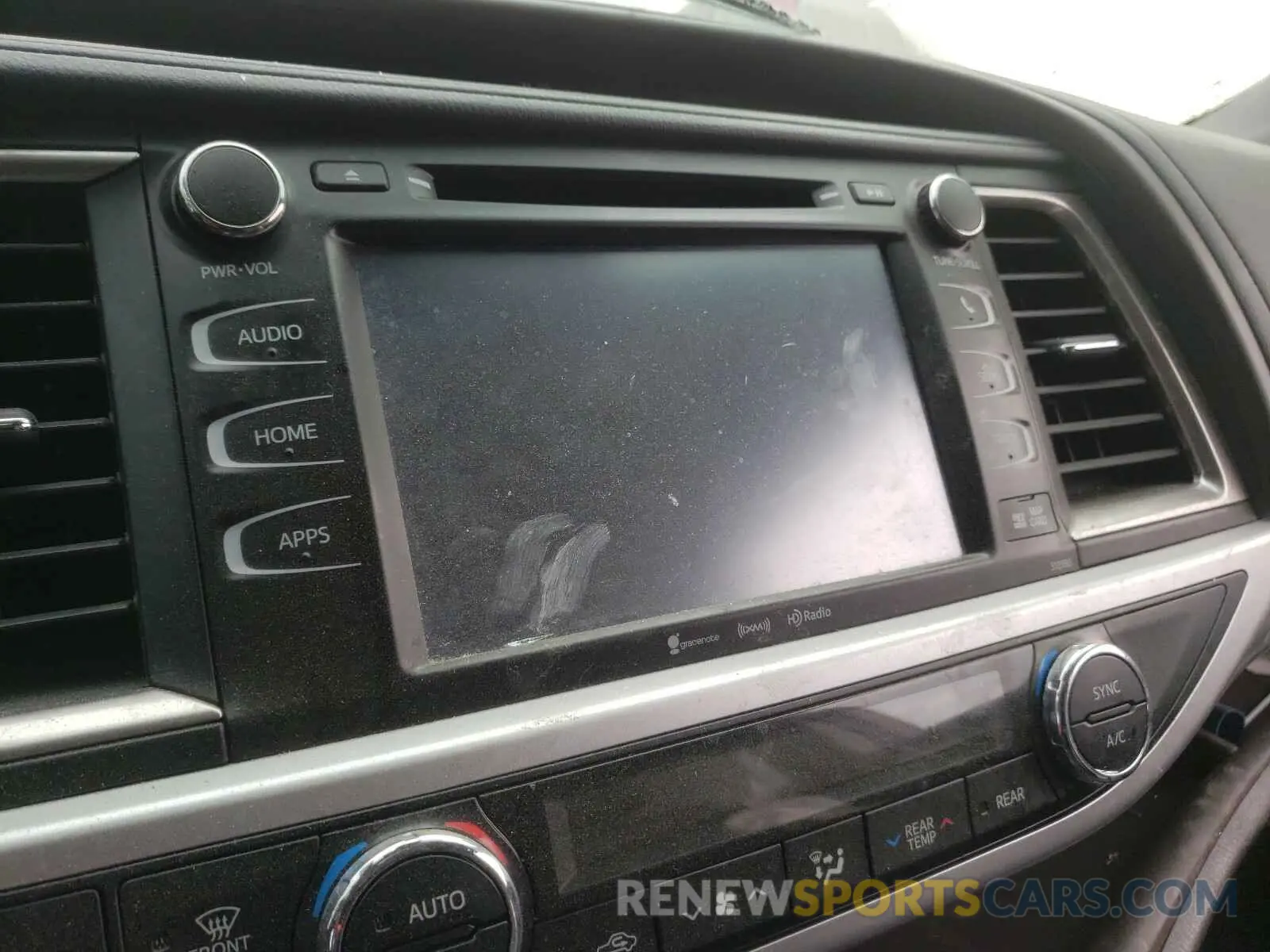9 Photograph of a damaged car 5TDJGRFH2KS075784 TOYOTA HIGHLANDER 2019