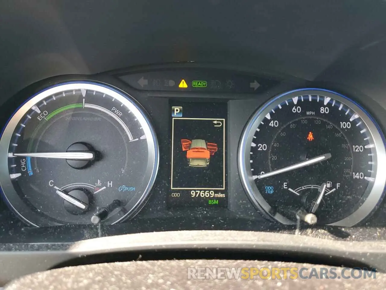 9 Photograph of a damaged car 5TDJGRFH4KS072823 TOYOTA HIGHLANDER 2019