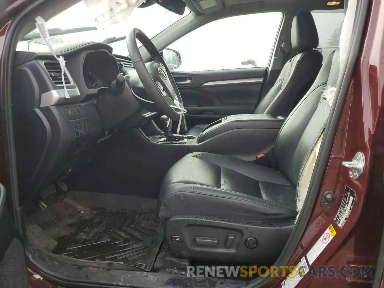 7 Photograph of a damaged car 5TDJGRFH5KS073043 TOYOTA HIGHLANDER 2019