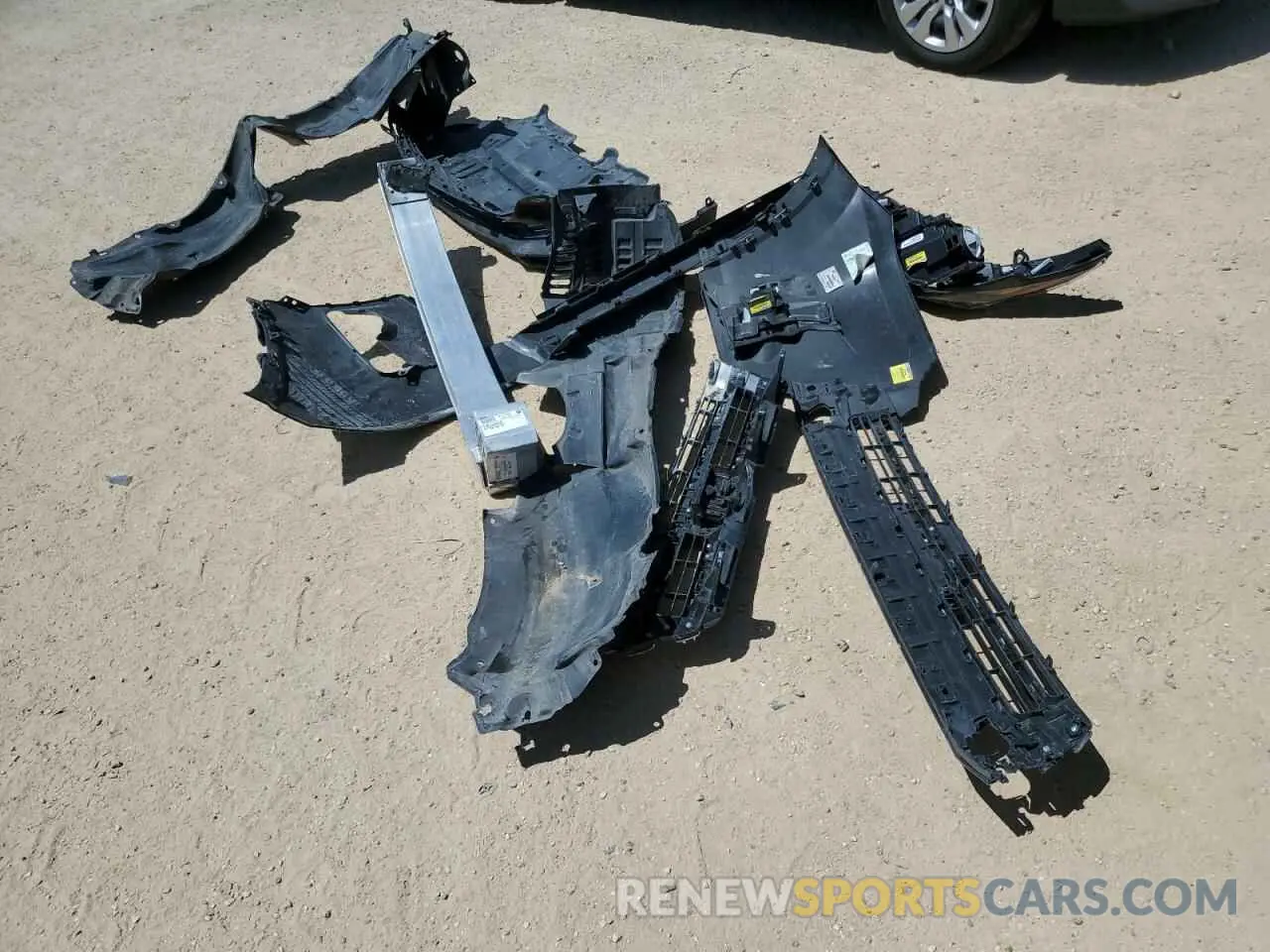 13 Photograph of a damaged car 5TDJGRFH7KS078034 TOYOTA HIGHLANDER 2019