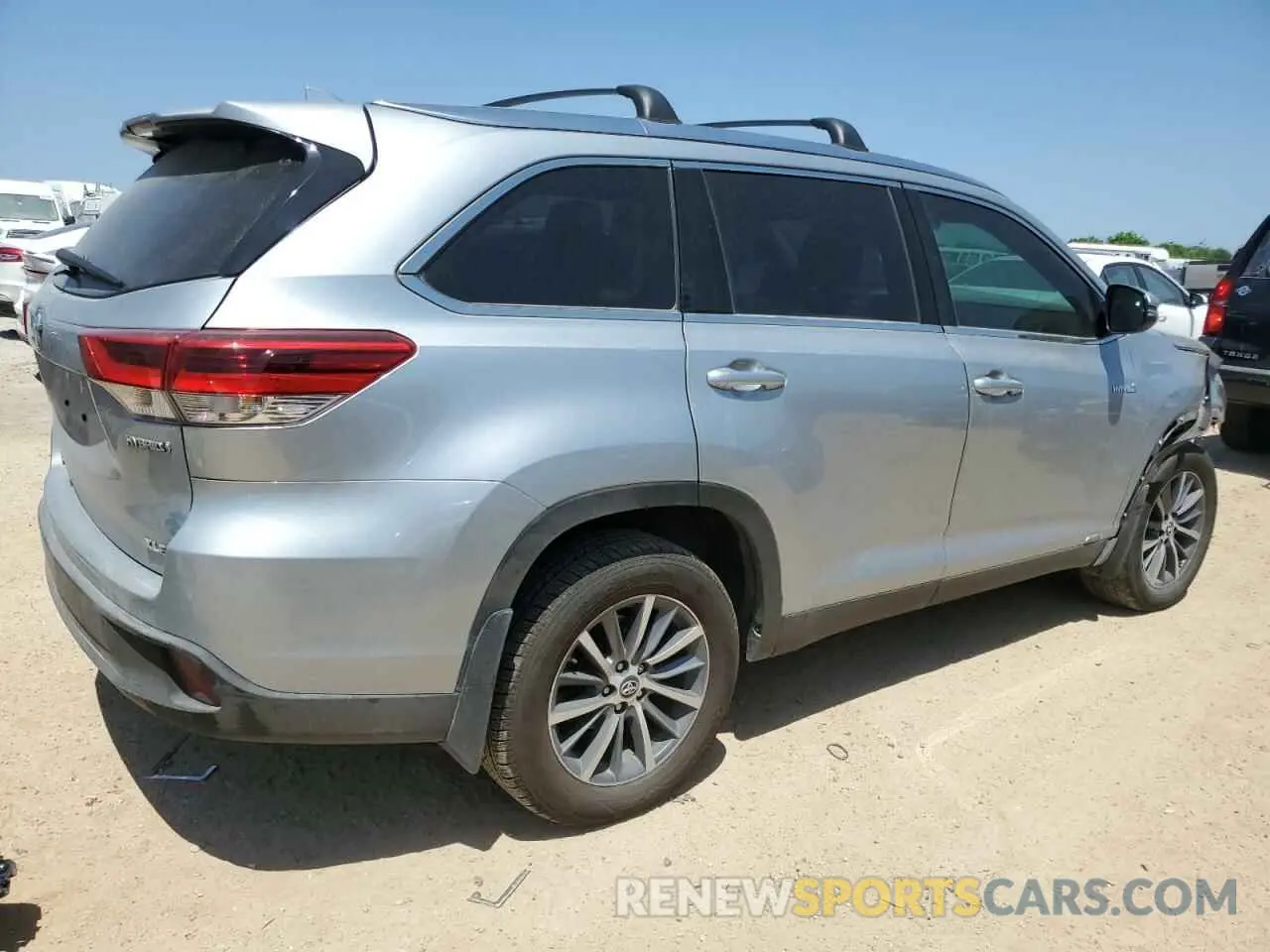 3 Photograph of a damaged car 5TDJGRFH7KS078034 TOYOTA HIGHLANDER 2019
