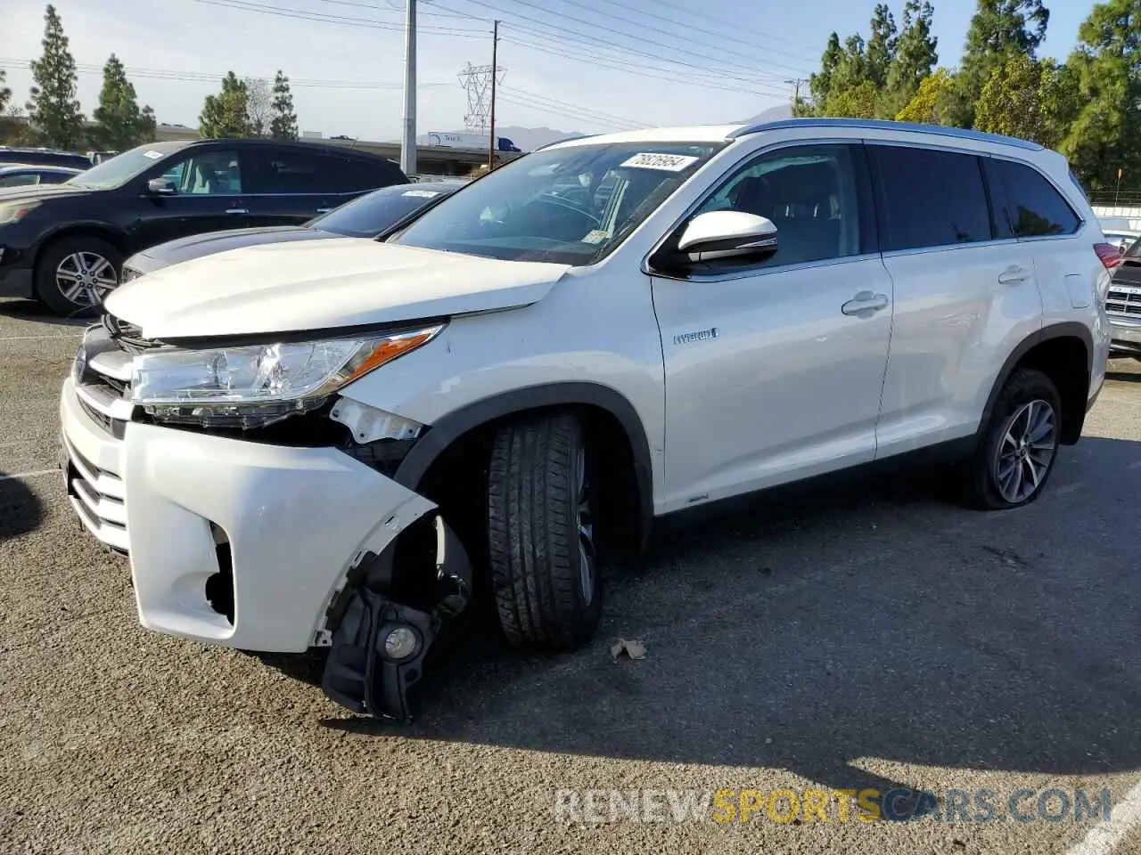 1 Фотография поврежденного автомобиля 5TDJGRFH8KS067544 TOYOTA HIGHLANDER 2019