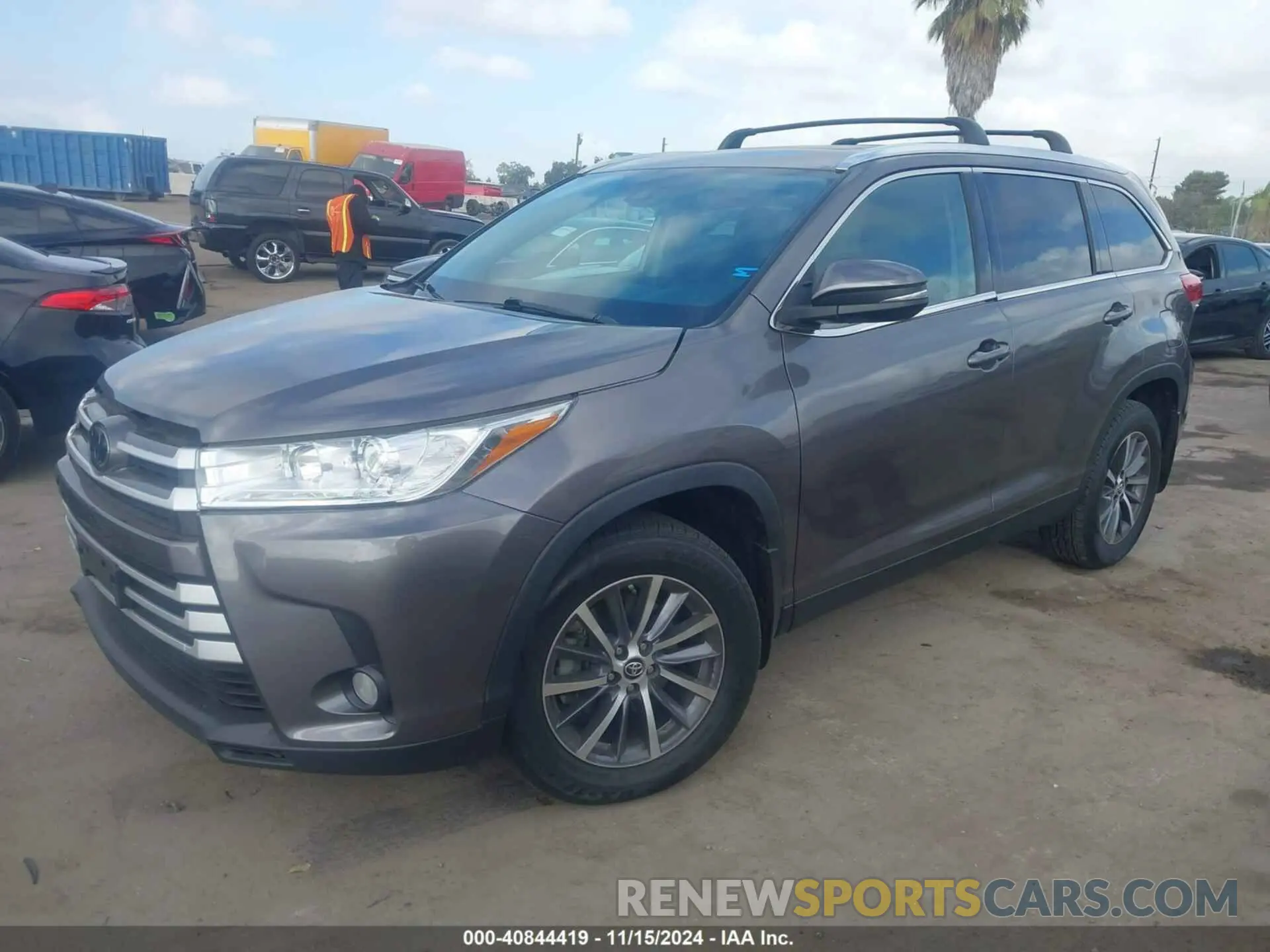 2 Фотография поврежденного автомобиля 5TDJZRFH0KS564520 TOYOTA HIGHLANDER 2019