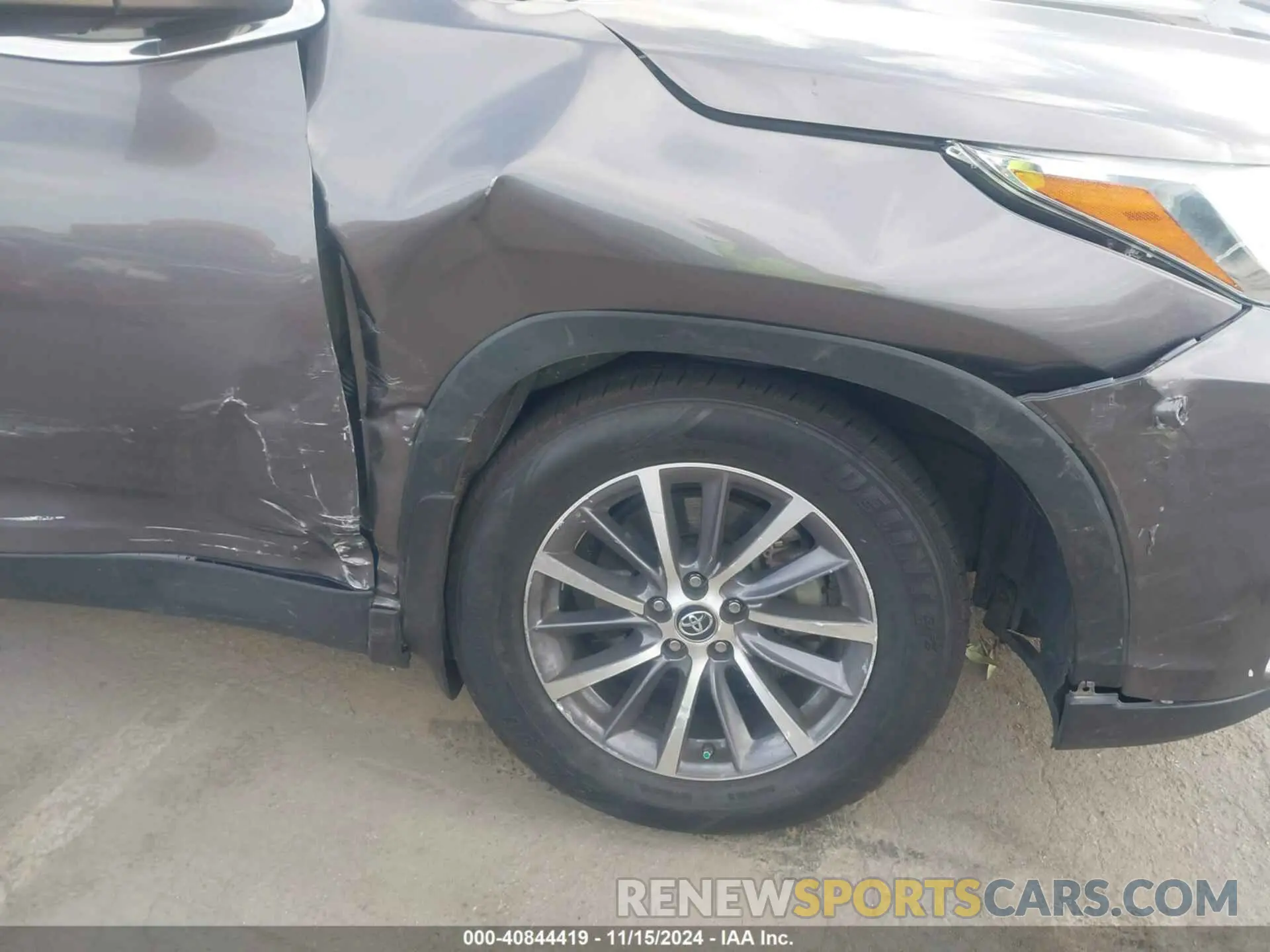 6 Фотография поврежденного автомобиля 5TDJZRFH0KS564520 TOYOTA HIGHLANDER 2019