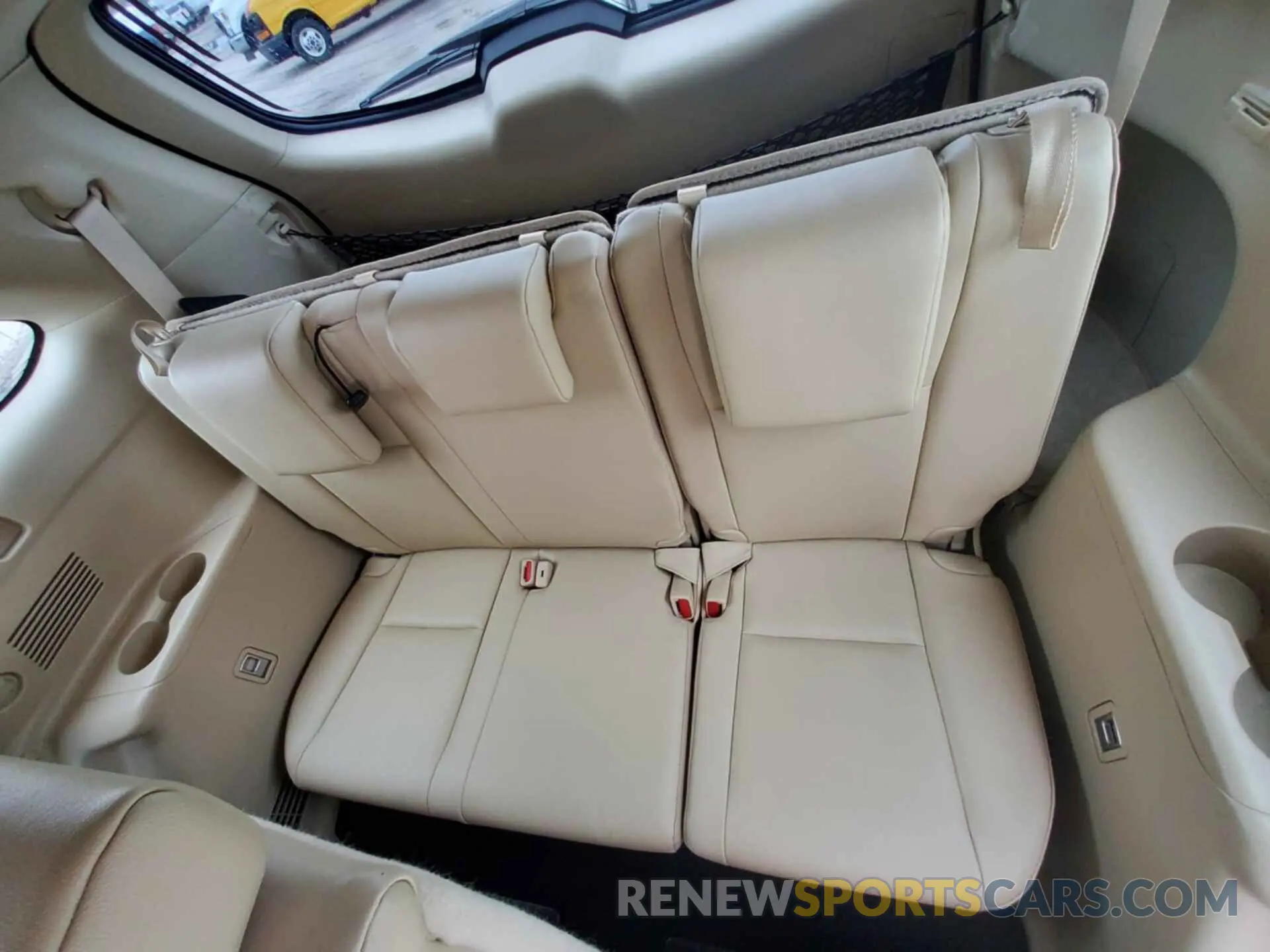7 Фотография поврежденного автомобиля 5TDJZRFH0KS585271 TOYOTA HIGHLANDER 2019