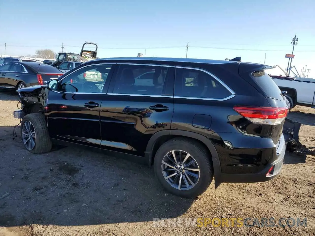 2 Фотография поврежденного автомобиля 5TDJZRFH0KS618270 TOYOTA HIGHLANDER 2019