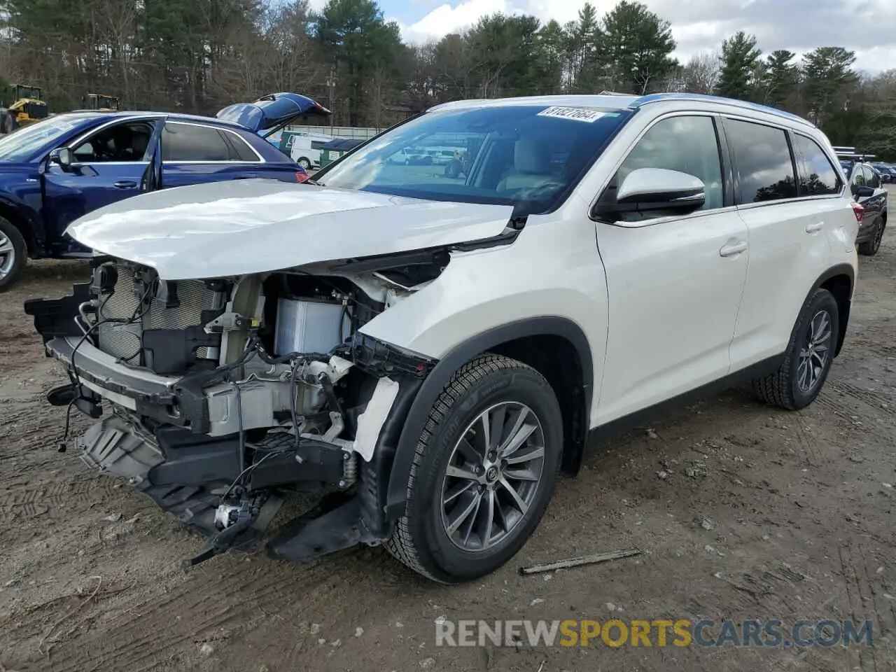 1 Photograph of a damaged car 5TDJZRFH0KS622349 TOYOTA HIGHLANDER 2019