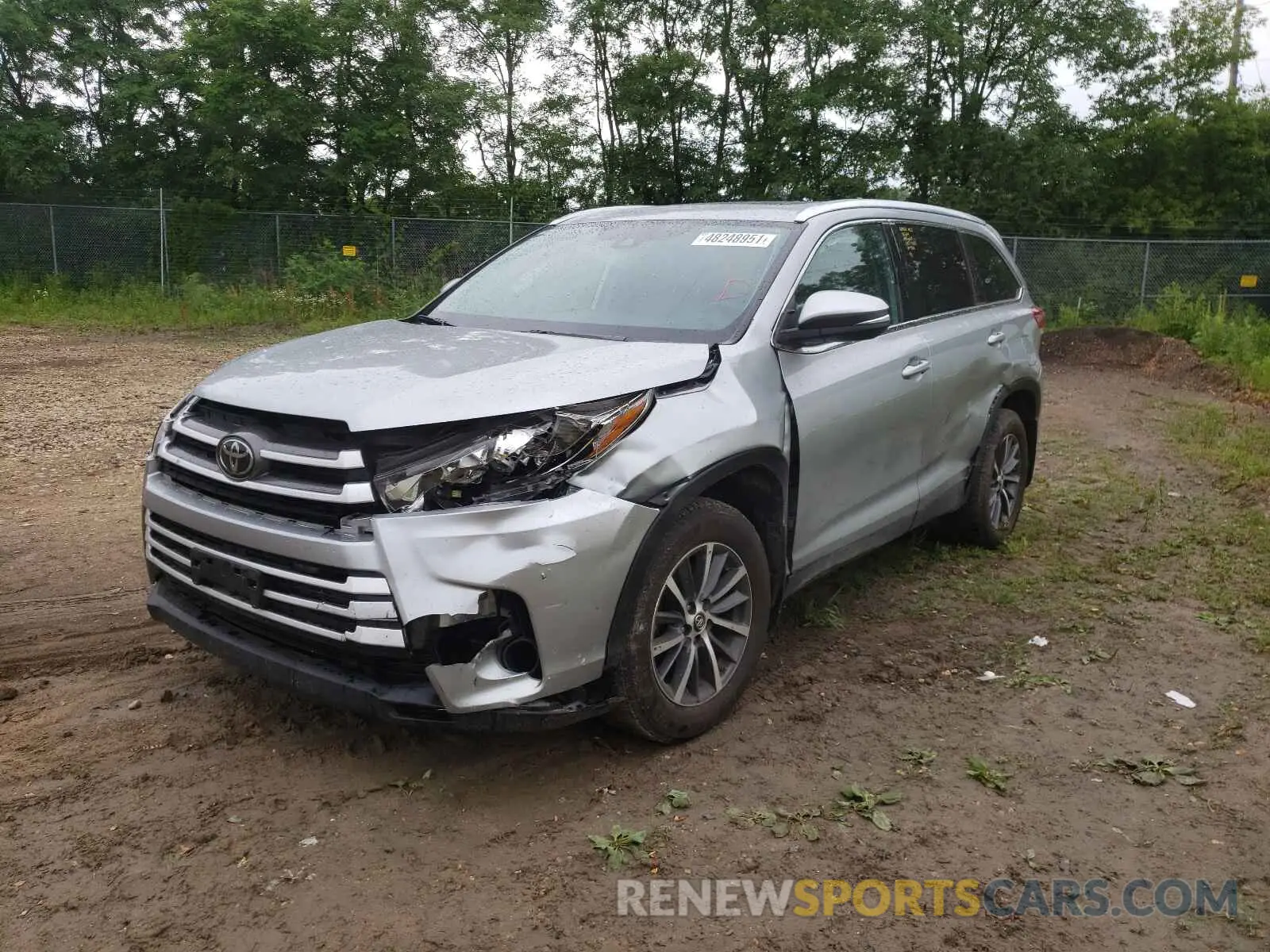 2 Photograph of a damaged car 5TDJZRFH0KS917306 TOYOTA HIGHLANDER 2019