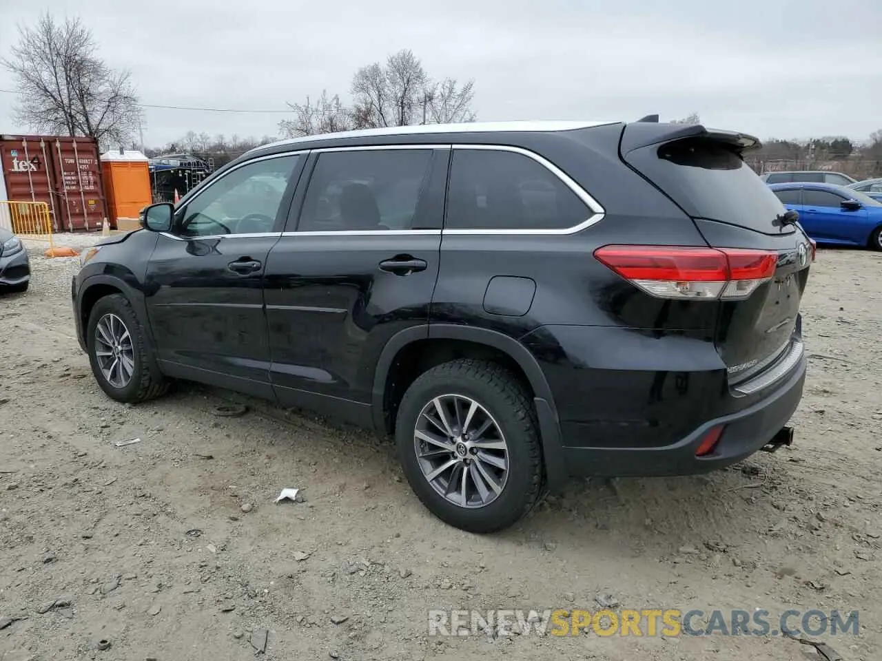 2 Photograph of a damaged car 5TDJZRFH1KS563361 TOYOTA HIGHLANDER 2019