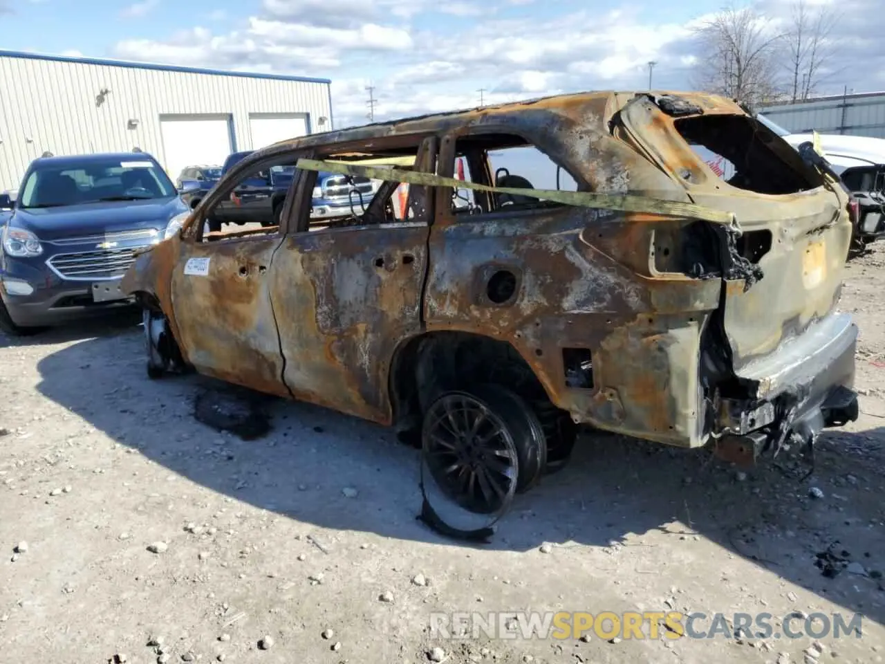 2 Фотография поврежденного автомобиля 5TDJZRFH1KS579849 TOYOTA HIGHLANDER 2019