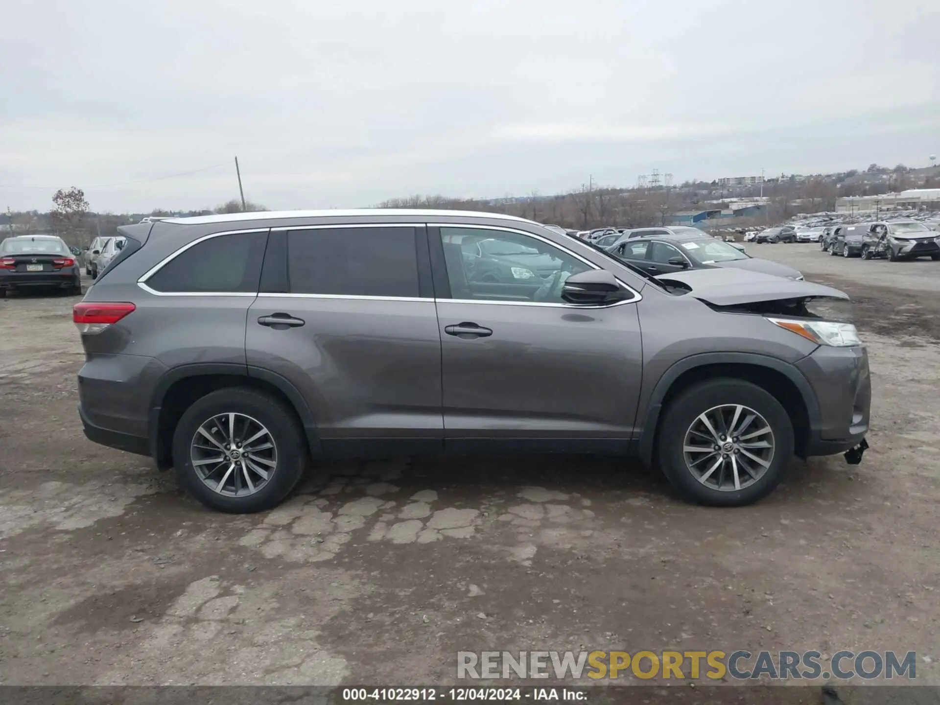 14 Фотография поврежденного автомобиля 5TDJZRFH1KS628192 TOYOTA HIGHLANDER 2019