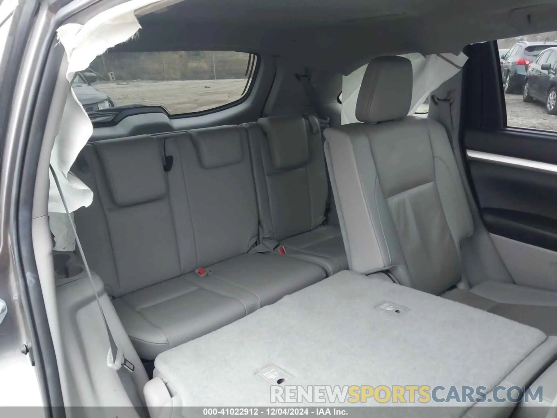 8 Фотография поврежденного автомобиля 5TDJZRFH1KS628192 TOYOTA HIGHLANDER 2019