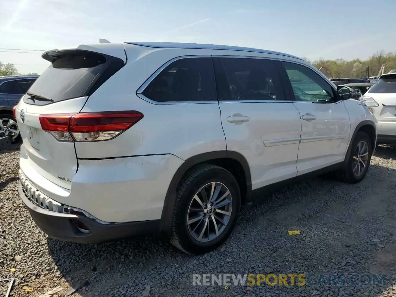 3 Фотография поврежденного автомобиля 5TDJZRFH1KS629231 TOYOTA HIGHLANDER 2019