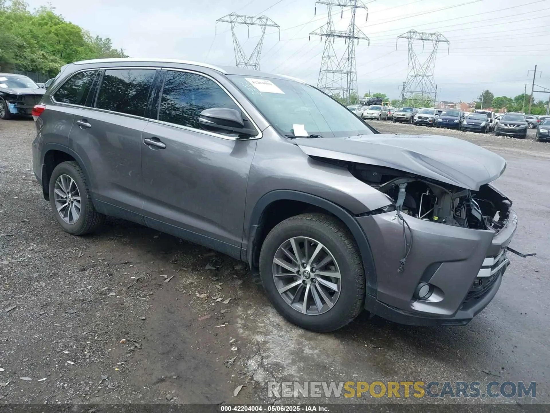 1 Photograph of a damaged car 5TDJZRFH1KS735839 TOYOTA HIGHLANDER 2019