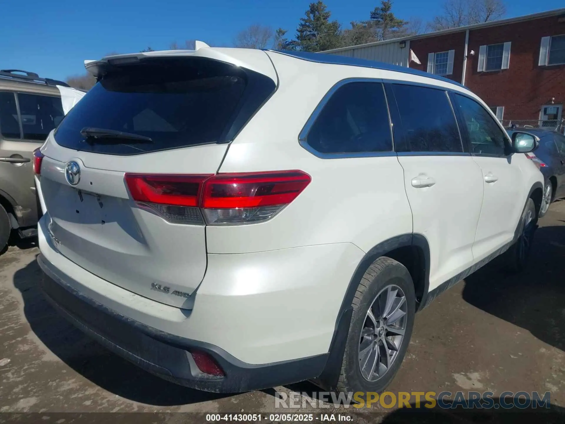 4 Фотография поврежденного автомобиля 5TDJZRFH1KS922403 TOYOTA HIGHLANDER 2019