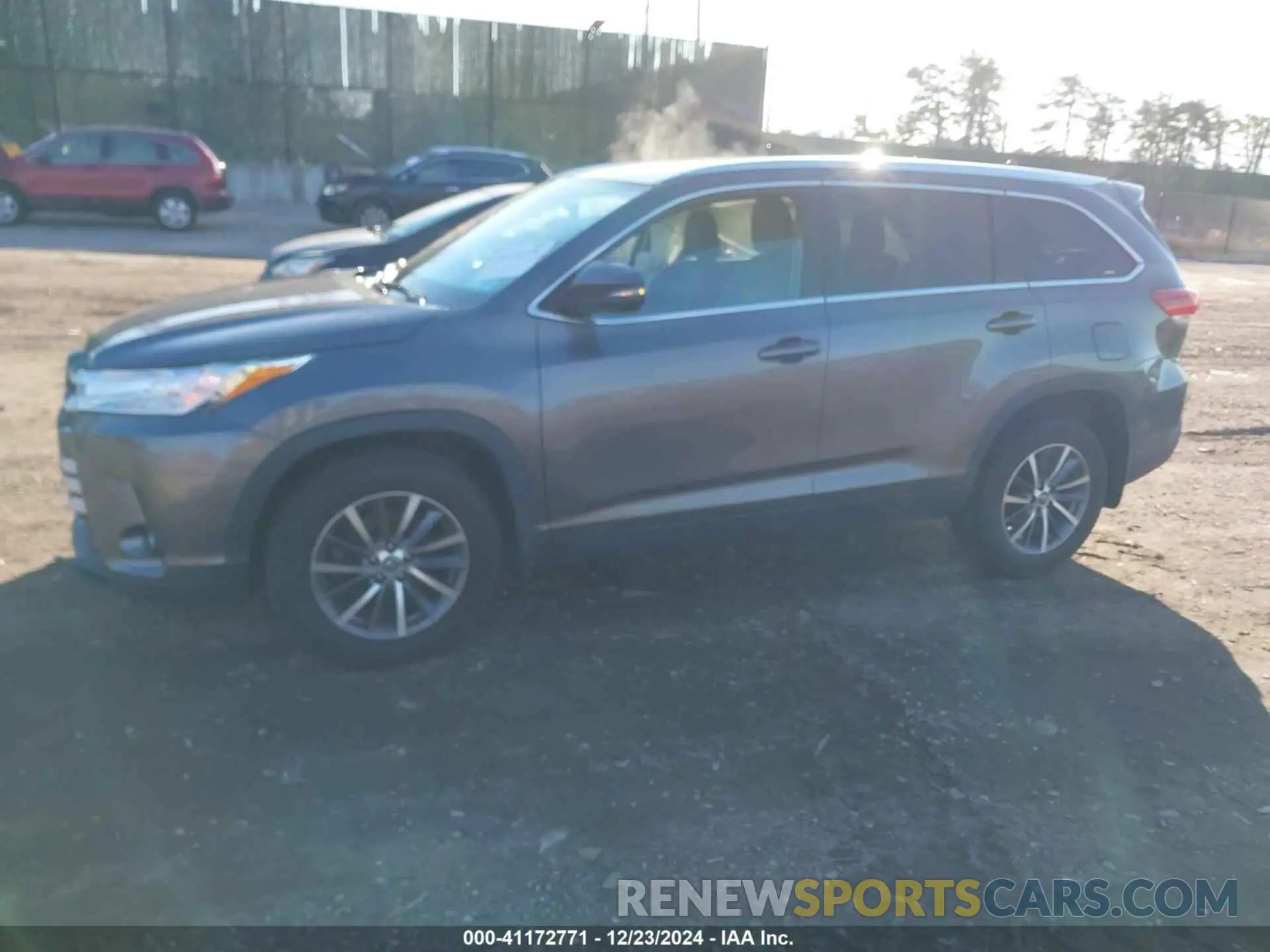 14 Фотография поврежденного автомобиля 5TDJZRFH1KS952498 TOYOTA HIGHLANDER 2019