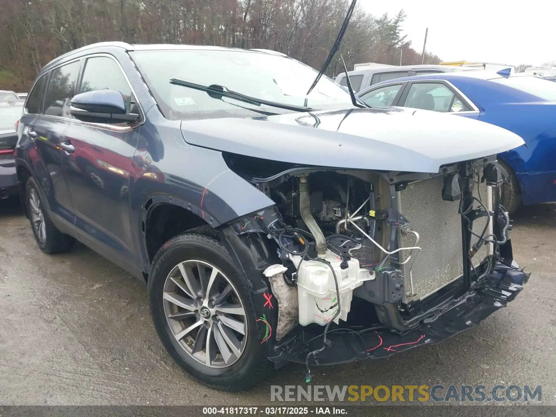 1 Photograph of a damaged car 5TDJZRFH1KS959015 TOYOTA HIGHLANDER 2019