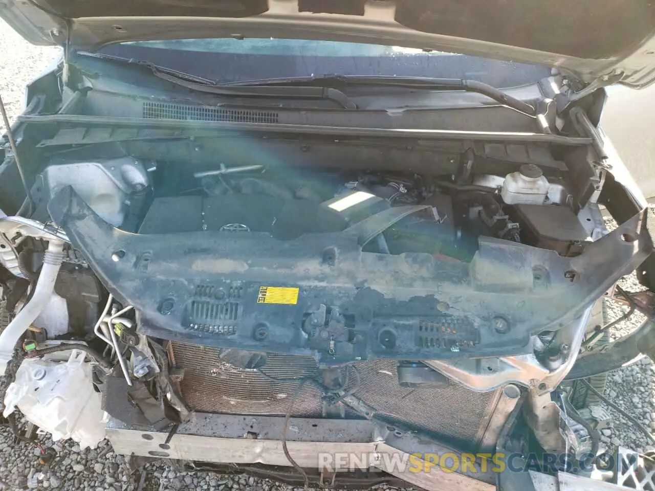 12 Photograph of a damaged car 5TDJZRFH2KS601373 TOYOTA HIGHLANDER 2019