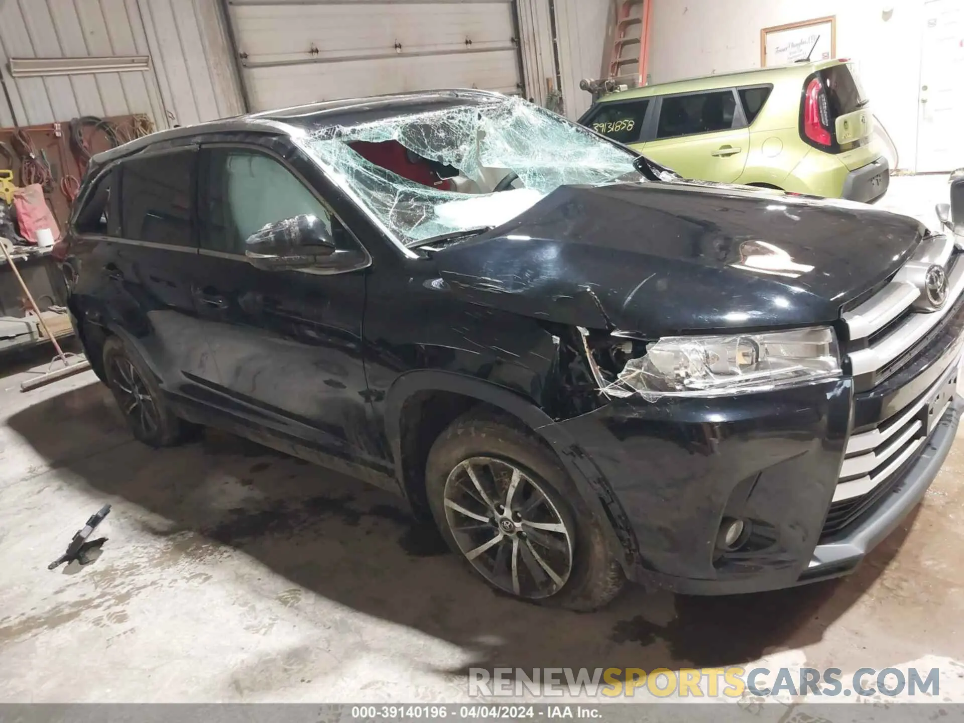 1 Фотография поврежденного автомобиля 5TDJZRFH2KS619842 TOYOTA HIGHLANDER 2019