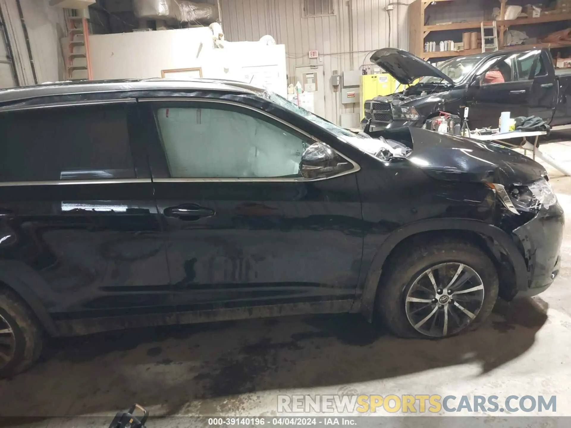 14 Фотография поврежденного автомобиля 5TDJZRFH2KS619842 TOYOTA HIGHLANDER 2019