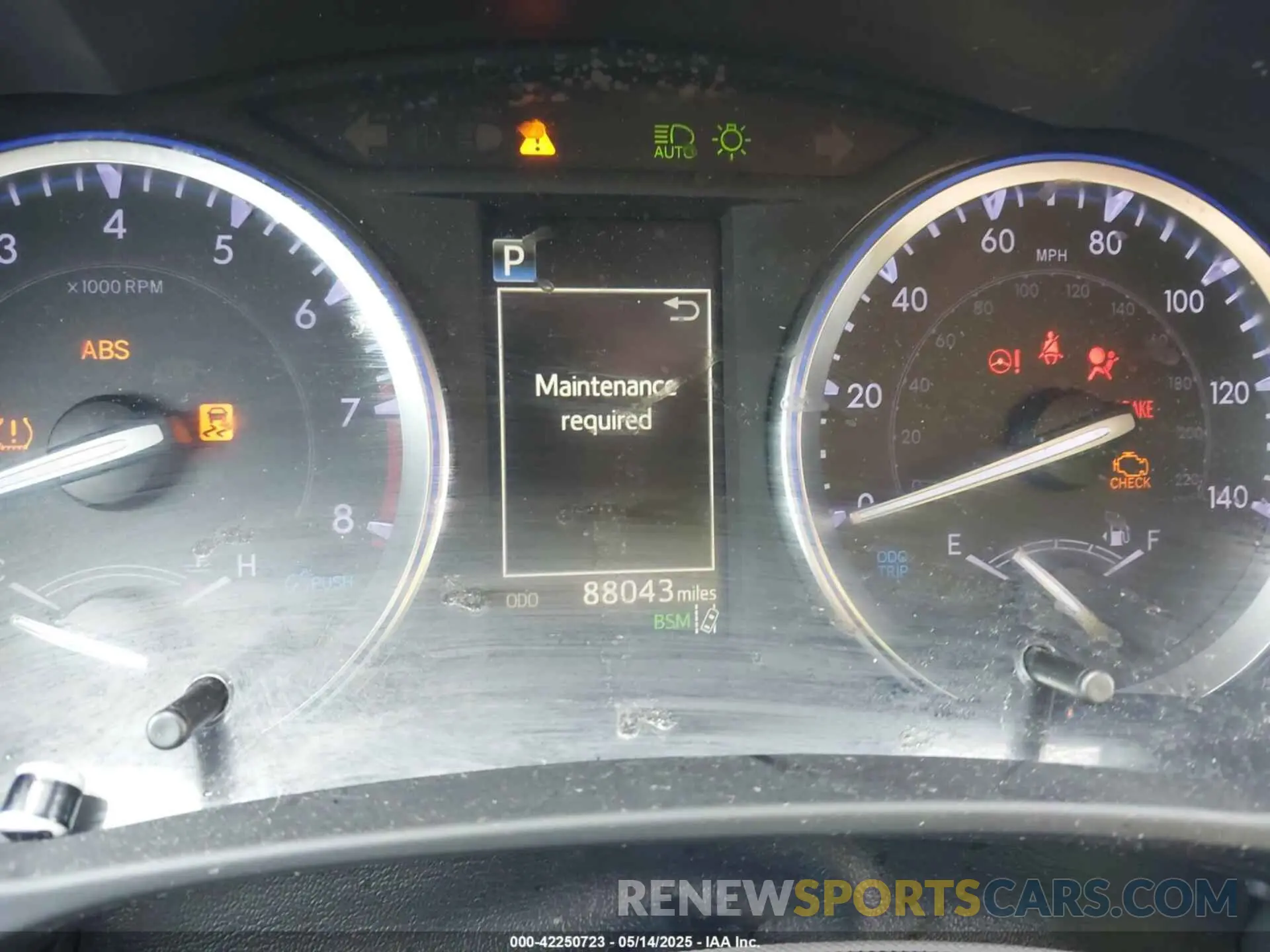 7 Photograph of a damaged car 5TDJZRFH2KS975689 TOYOTA HIGHLANDER 2019