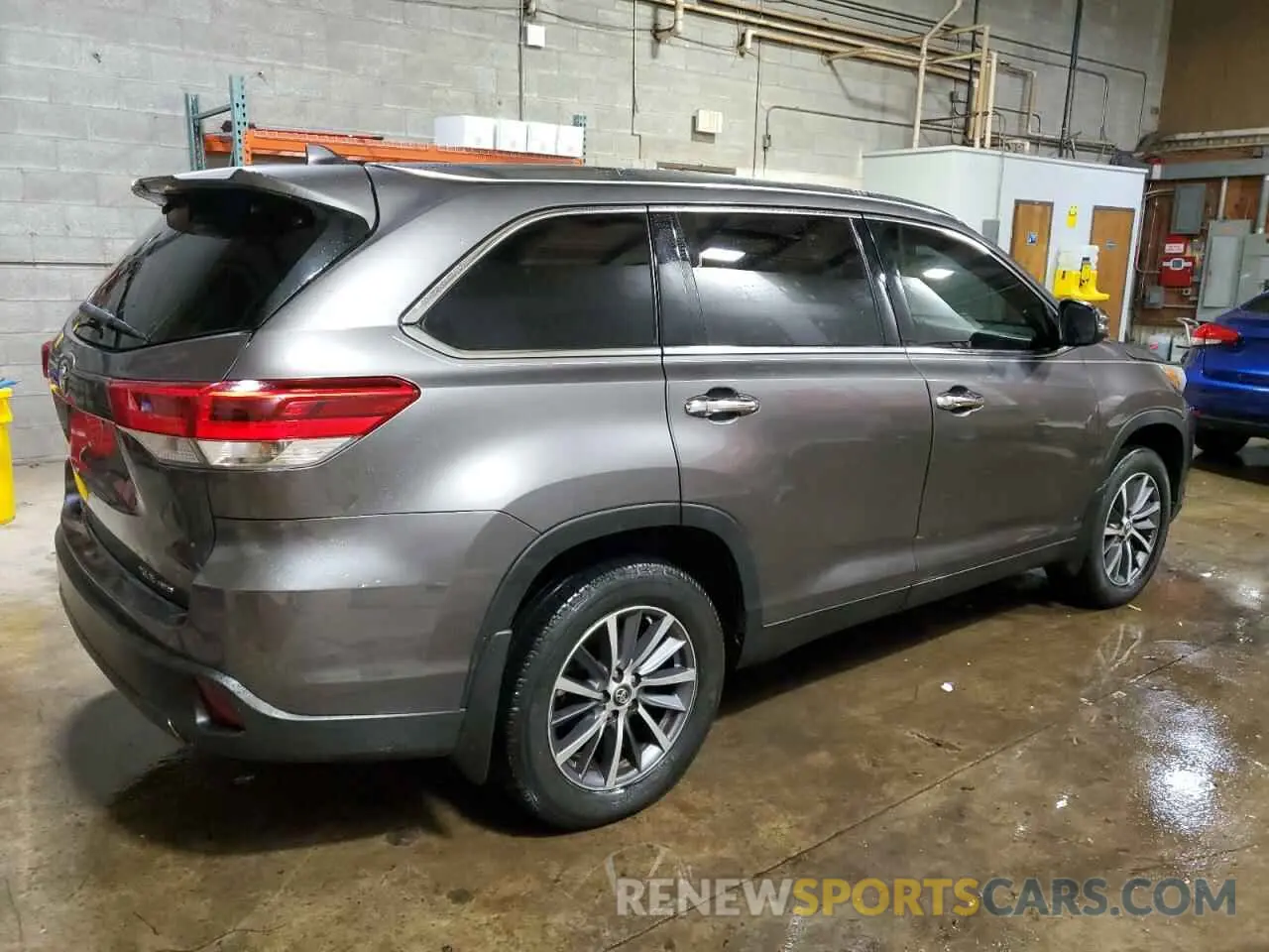 3 Фотография поврежденного автомобиля 5TDJZRFH3KS568190 TOYOTA HIGHLANDER 2019