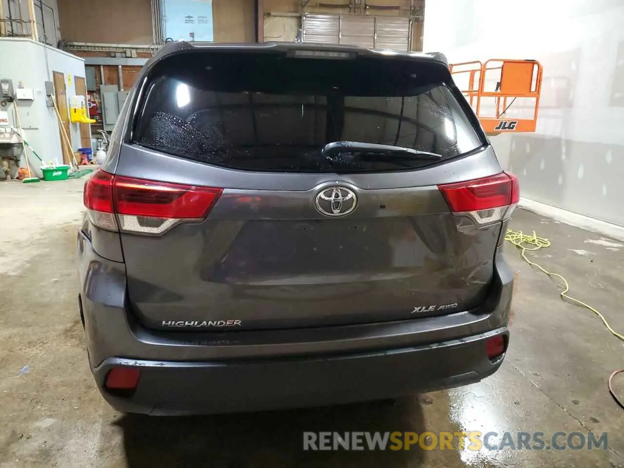 6 Фотография поврежденного автомобиля 5TDJZRFH3KS568190 TOYOTA HIGHLANDER 2019