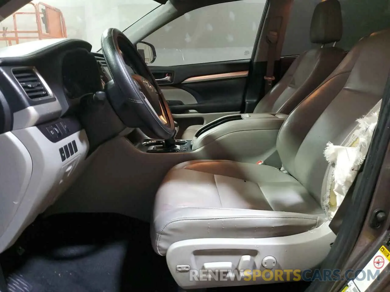 7 Фотография поврежденного автомобиля 5TDJZRFH3KS568190 TOYOTA HIGHLANDER 2019
