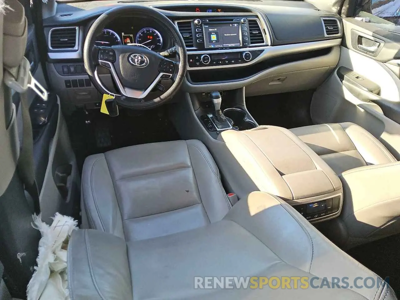 8 Фотография поврежденного автомобиля 5TDJZRFH3KS568190 TOYOTA HIGHLANDER 2019
