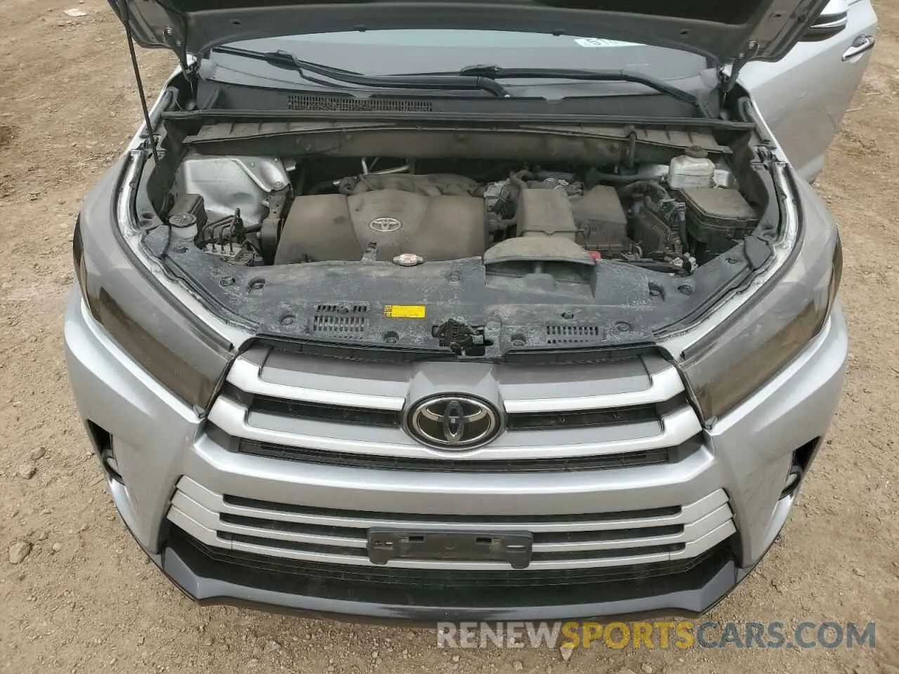 14 Photograph of a damaged car 5TDJZRFH3KS583465 TOYOTA HIGHLANDER 2019