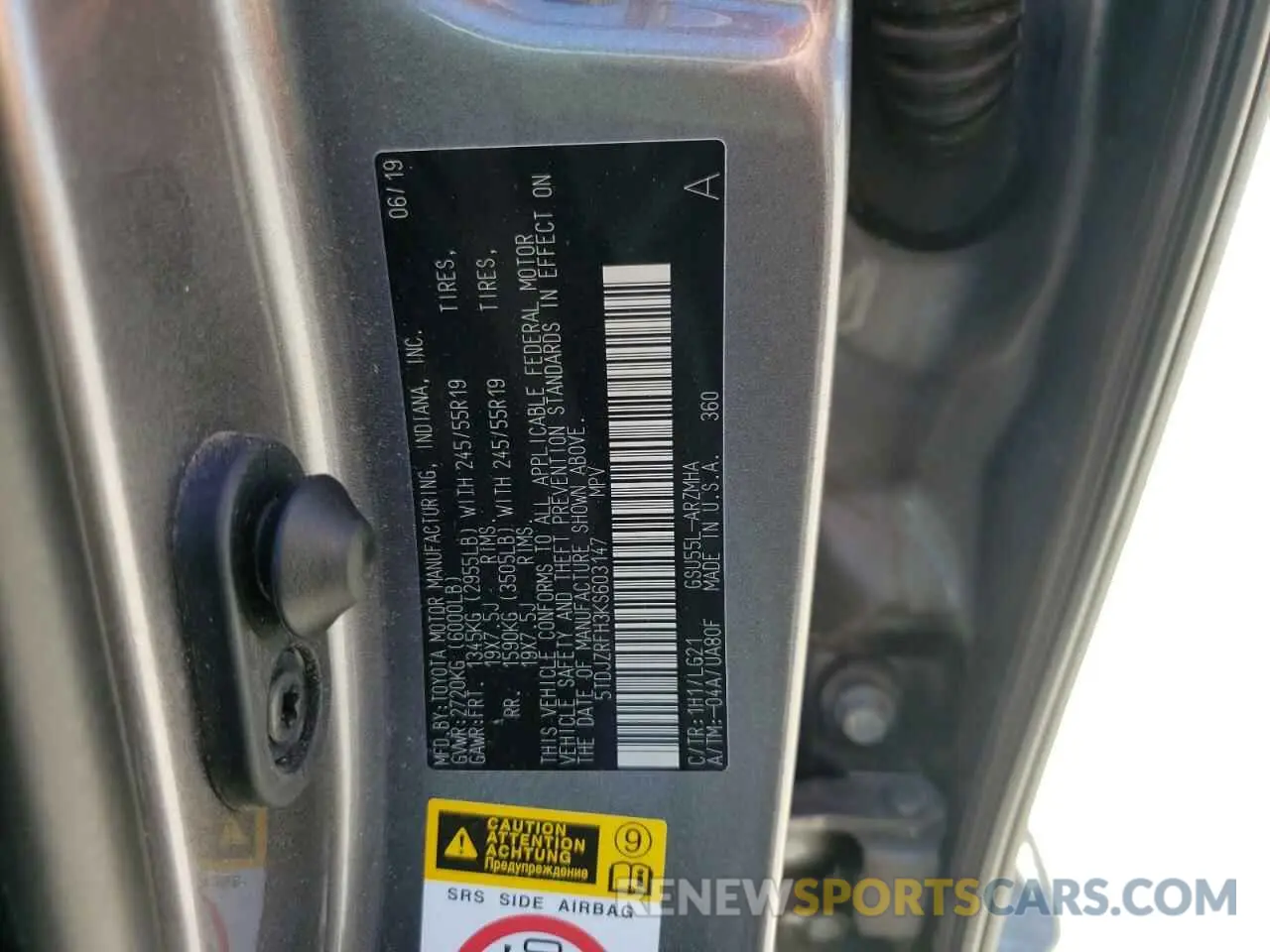 10 Photograph of a damaged car 5TDJZRFH3KS603147 TOYOTA HIGHLANDER 2019