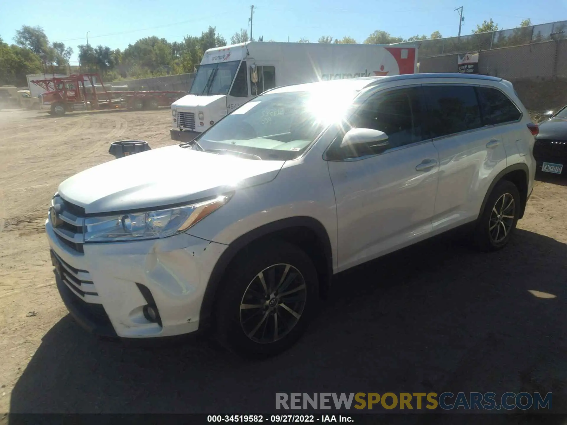 2 Фотография поврежденного автомобиля 5TDJZRFH3KS620076 TOYOTA HIGHLANDER 2019