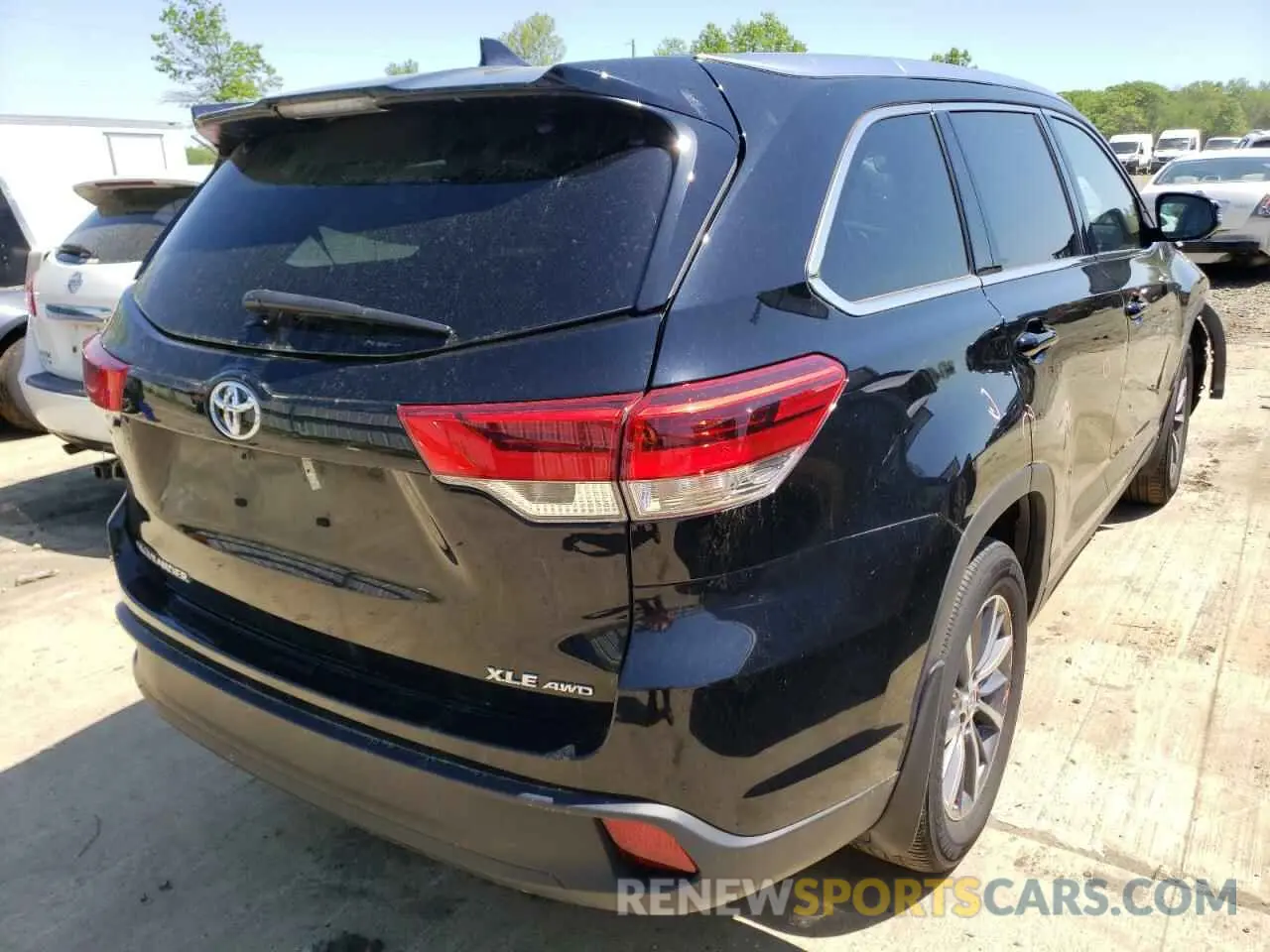 4 Фотография поврежденного автомобиля 5TDJZRFH3KS736071 TOYOTA HIGHLANDER 2019