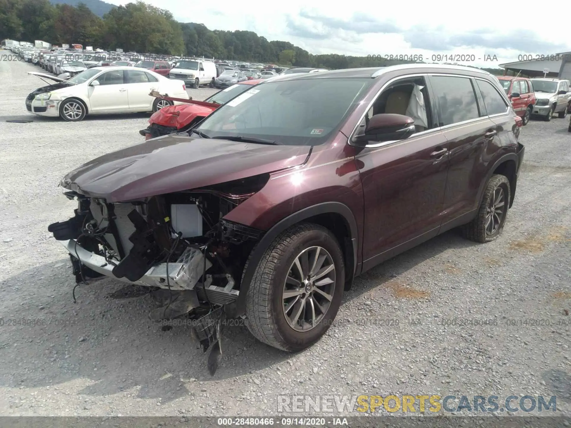 2 Photograph of a damaged car 5TDJZRFH3KS977273 TOYOTA HIGHLANDER 2019
