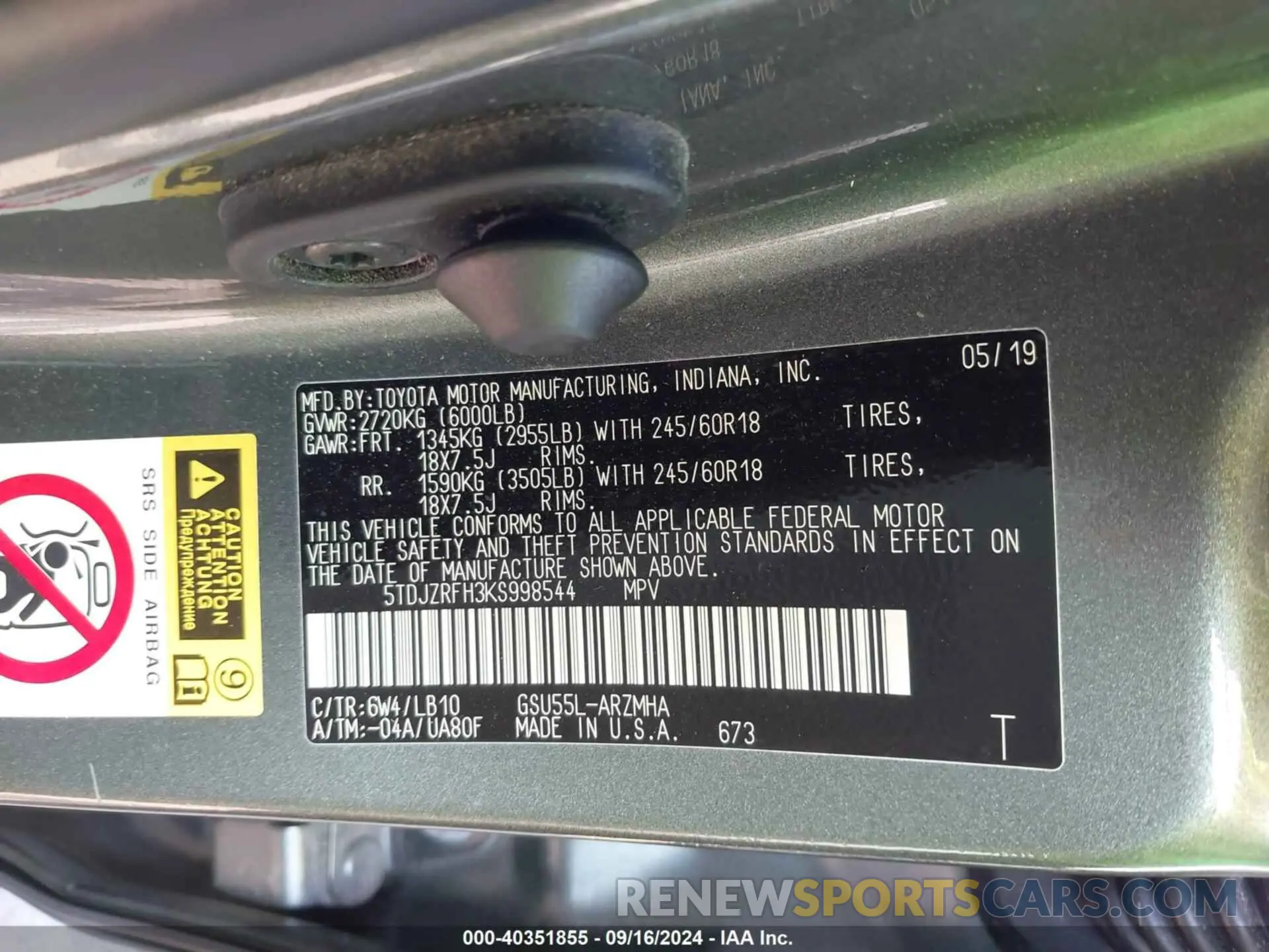 9 Photograph of a damaged car 5TDJZRFH3KS998544 TOYOTA HIGHLANDER 2019