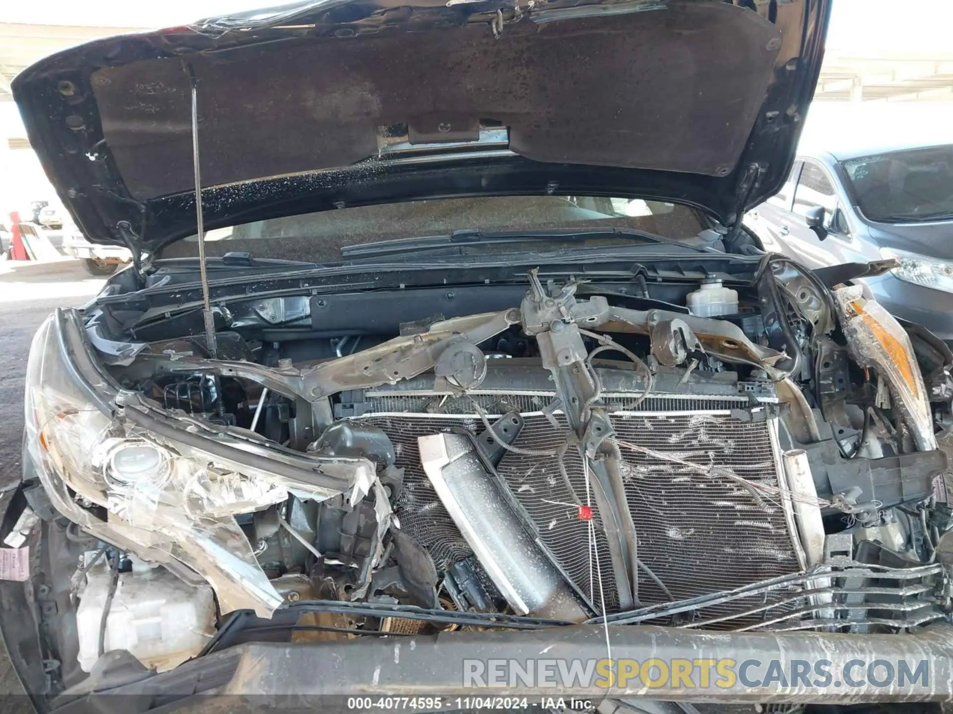 10 Photograph of a damaged car 5TDJZRFH4KS582213 TOYOTA HIGHLANDER 2019