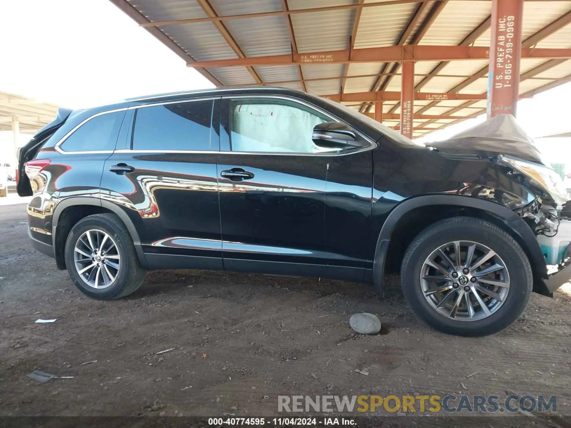 13 Photograph of a damaged car 5TDJZRFH4KS582213 TOYOTA HIGHLANDER 2019