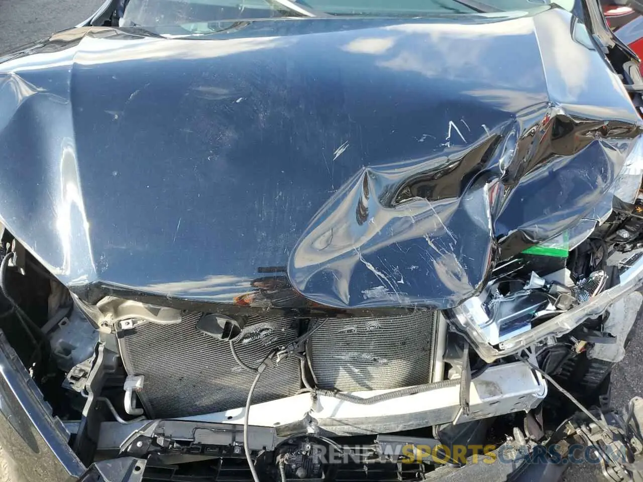 12 Photograph of a damaged car 5TDJZRFH4KS588769 TOYOTA HIGHLANDER 2019