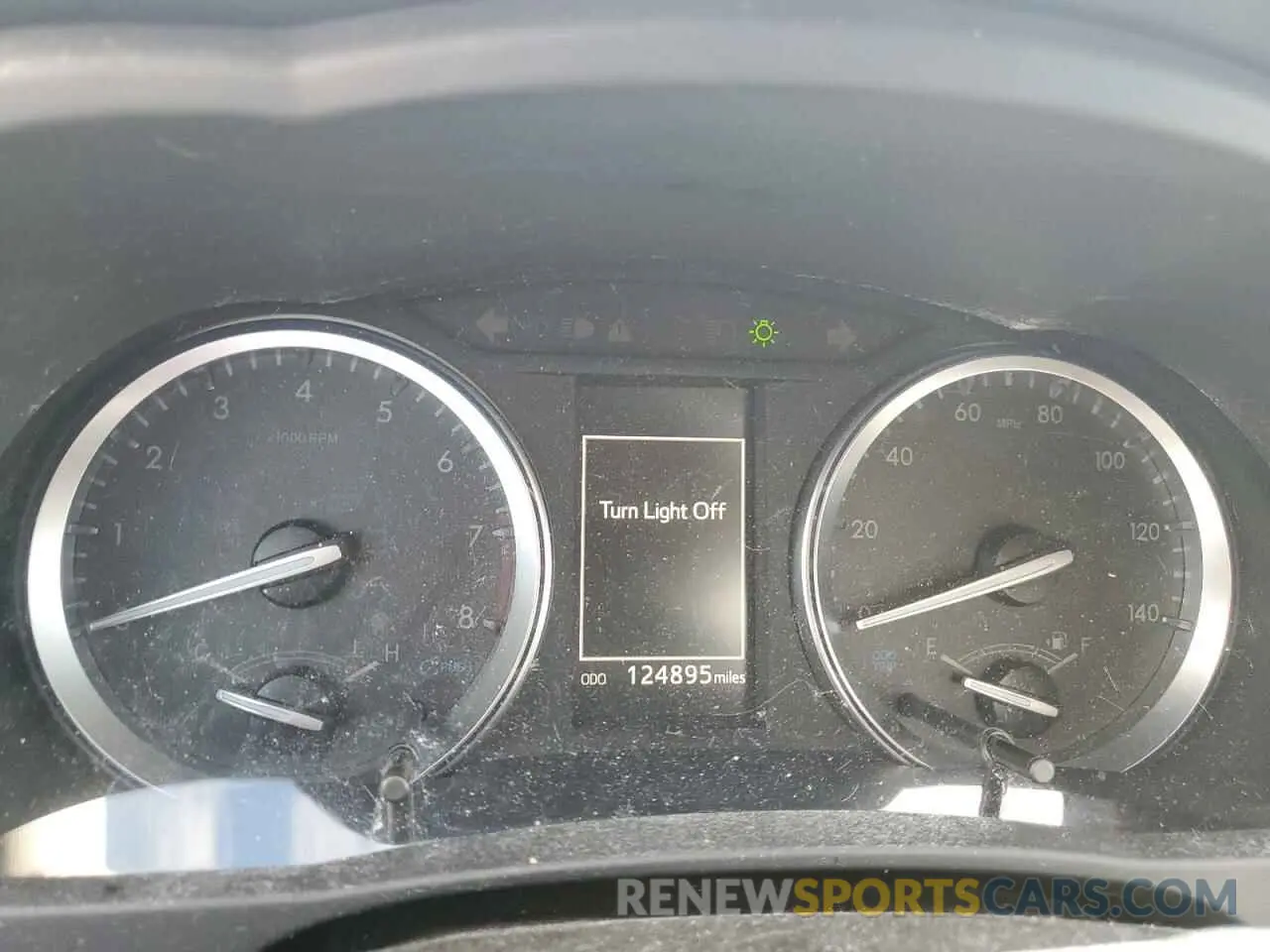 9 Photograph of a damaged car 5TDJZRFH4KS588769 TOYOTA HIGHLANDER 2019