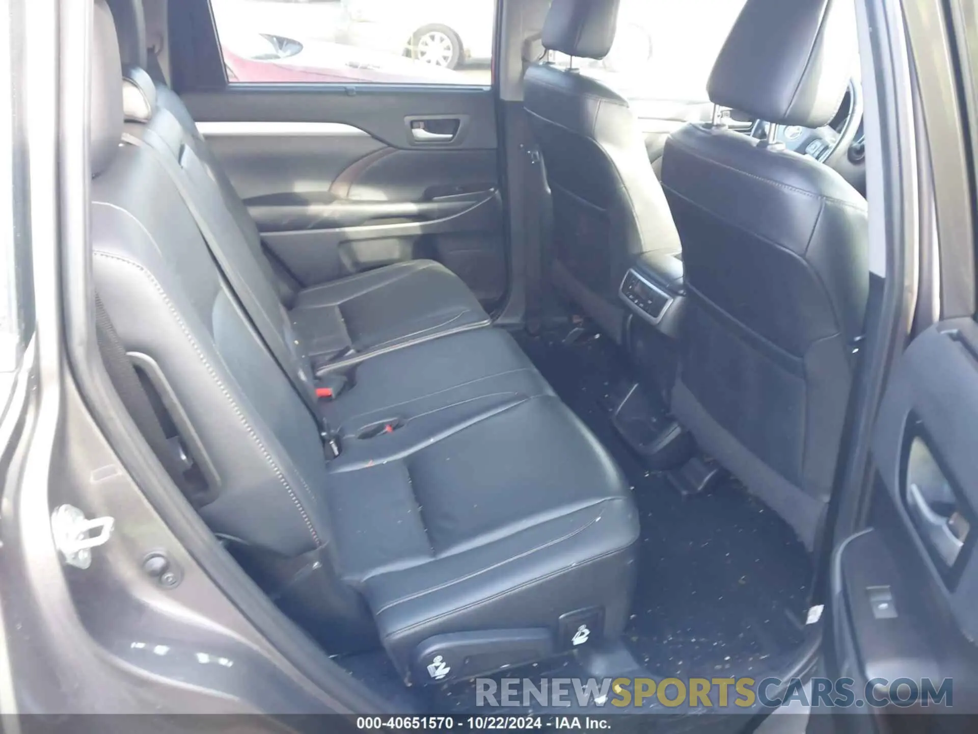 8 Фотография поврежденного автомобиля 5TDJZRFH4KS931421 TOYOTA HIGHLANDER 2019