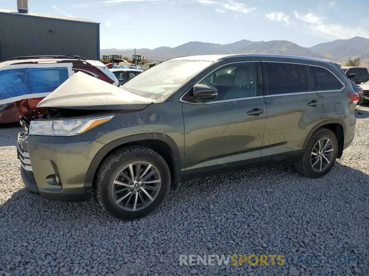 1 Photograph of a damaged car 5TDJZRFH4KS931600 TOYOTA HIGHLANDER 2019