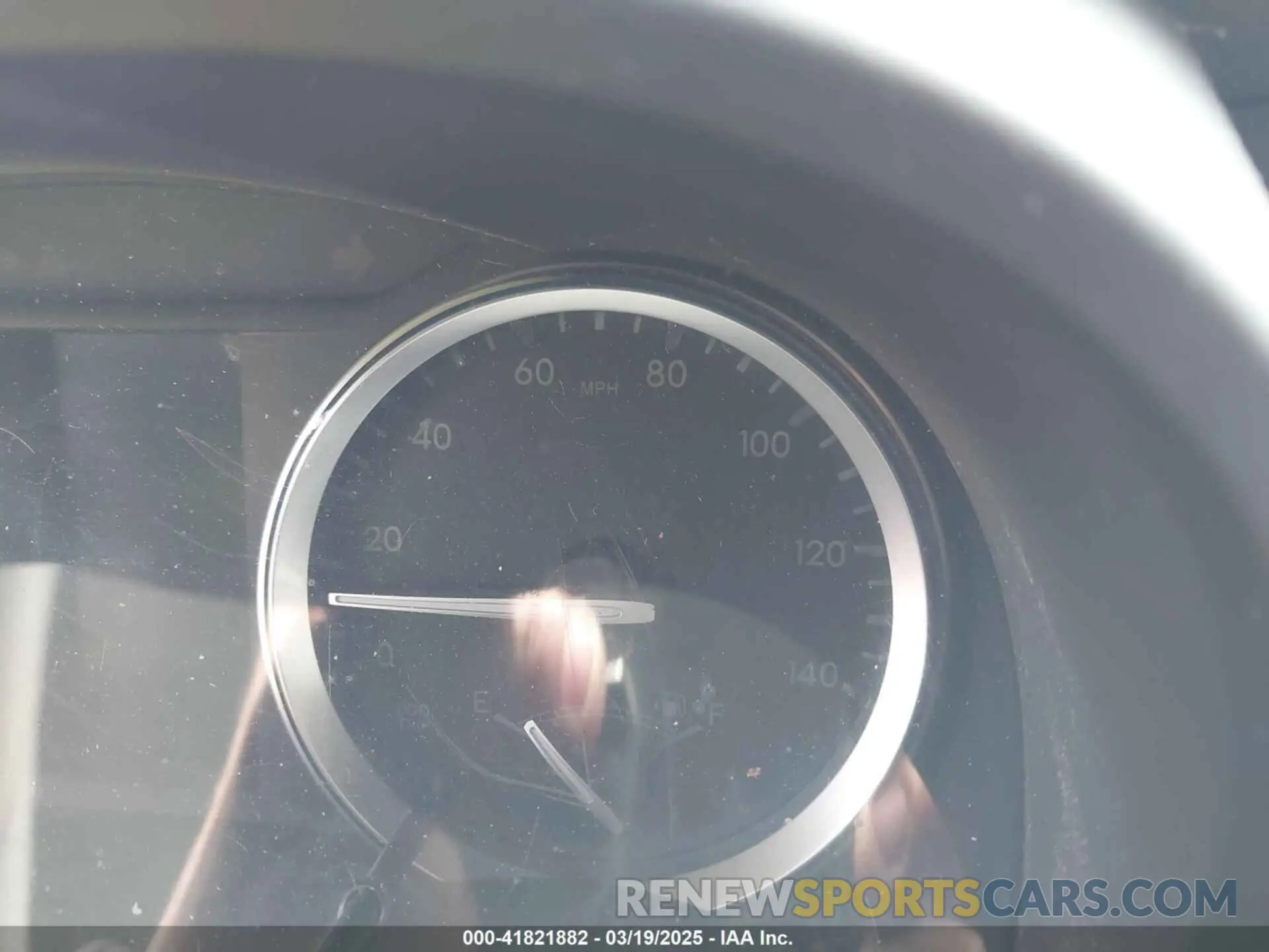 16 Photograph of a damaged car 5TDJZRFH4KS936151 TOYOTA HIGHLANDER 2019