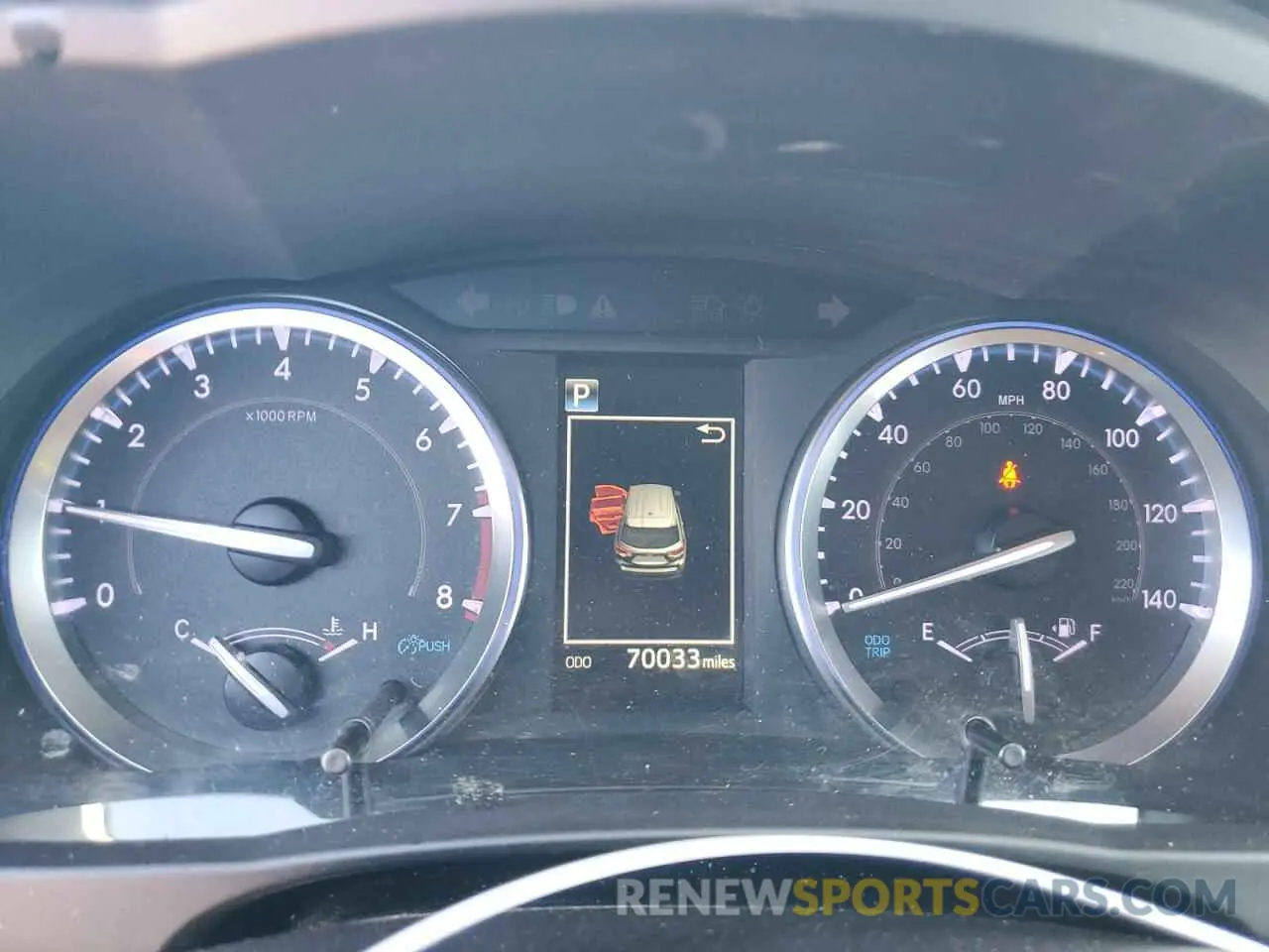 9 Photograph of a damaged car 5TDJZRFH4KS971577 TOYOTA HIGHLANDER 2019