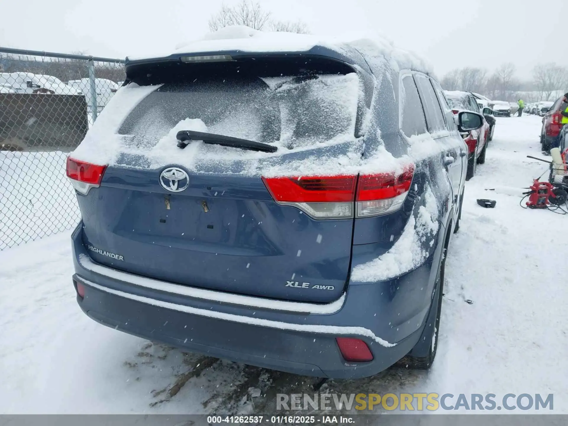 4 Фотография поврежденного автомобиля 5TDJZRFH4KS999914 TOYOTA HIGHLANDER 2019