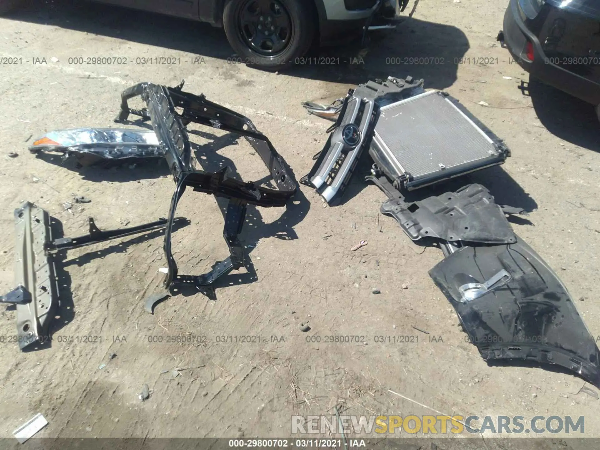 12 Photograph of a damaged car 5TDJZRFH5KS568255 TOYOTA HIGHLANDER 2019
